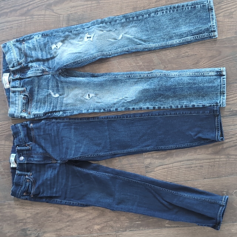 2 Abercrombie kids skinny jeans 9/10 slim